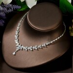 Souprava šperků Swarovski Elements Melissa, Bílá/čirá 43 cm