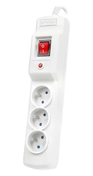 Armac Multi M3 bílá / Přepěťová ochrana / 3 zásuvky / 3 m kabel / 2500 W (M3/30/SZ)