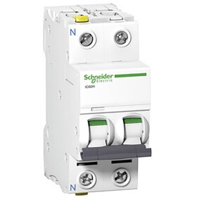 Schneider Electric A9F06606 elektrický jistič