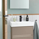 VILLEROY & BOCH - Collaro Umyvadlo 550x440 mm, s přepadem, otvor pro baterii, CeramicPlus, alpská bílá 4A3355R1