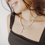 Perlový náhrdelník Deborah - kříž, sladkovodní perla, Stříbrná 45 cm + 5 cm (prodloužení)