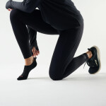 Dámské merino běžecké ponožky SMARTWOOL Women's Run Zero Cushion No Show Socks, Black velikost: 34-37 (S)