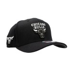 Mitchell & Ness Pánská kšiltovka Chicago Bulls NBA Monochrome Classic Red Stretch-Snap