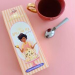 The Cabinet of CURIOSITEAS Ochucený černý čaj Lemon Pie Meringue Tea 70 g + sítko, žlutá barva, kov, papír