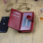 Elegantní dámská kožená peněženka Rono se zápinkou, červená