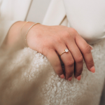 LUNICA Stříbrný zásnubní prstýnek GOLD Velikost prstenu: 8 (EU: 57-58) 0523_8