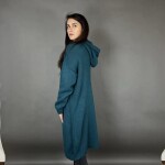 HOSH Pletené šaty EVELYN s kapucí Barva: Černá