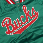 Mitchell & Ness NBA Milwaukee Bucks Pánská lehká bunda M STJKMG18013-MBUDKGN M