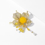 Exkluzivní brož Swarovski Elements Leanne - exotická květina, Žlutá