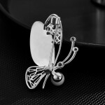Luxusní brož Swarovski Elements Gina - motýl, perla, Stříbrná
