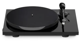 Pro-Ject E1 BT + AT3600L - High Gloss Black / Gramofon / řemínkový / RCA kabel 1.23m (9pe1bbtat)