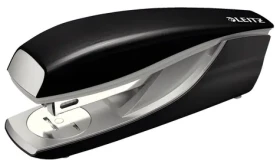 Leitz NeXXt STYLE 5562 saténově černá / Stolní sešívačka / 3 mm / až 30 listů / P3 24/6 a 26/6 (55620094)