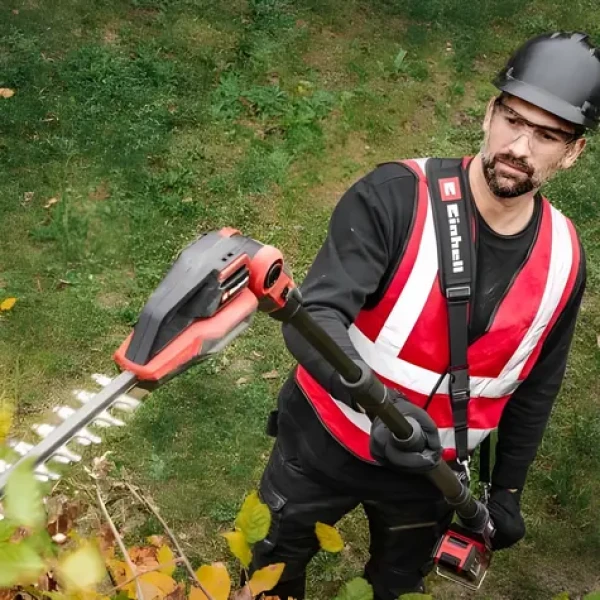 Einhell GP-HH 18/50 Li T BL-Solo / Aku teleskopické nůžky na živý plot / 18V / délka řezu 50 cm / bez aku (3410972)