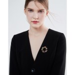 Exkluzivní brož Swarovski Elements Olivia - věnec kvítí, Barevná/více barev