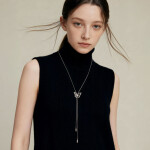 Dlouhý náhrdelník (sweater chain) Nevia - motýl, zirkony, Stříbrná 75 cm