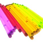 Mamido Fluorescenční náramky 100 kusů v různých barvách svítící ve tmě