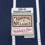 Mitchell & Ness Pánský dres Houston Rockets NBA Hakeem Olajuwon #34 1996-97 Swingman Velikost: S