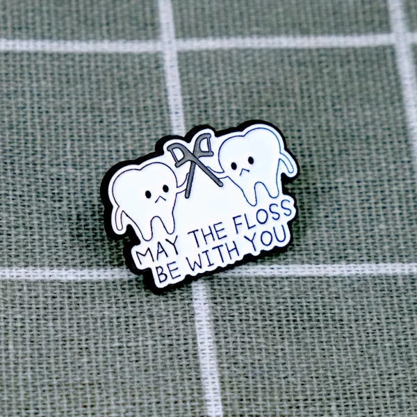 Pinarna.cz Dva zuby - May the floss be with you / Ať tě provází mezizubní niť