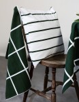 Storefactory Bavlněný povlak na polštář White/Green 48 x 48 cm, zelená barva, textil