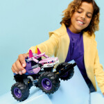 LEGO LEGO® Technic 42220 Monster Jam™ Sparkle Smash™ s natahovacím motorem