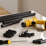 Roztažitelná garnýž 81-162 cm Umbra ZEN - černá