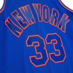 Mitchell & Ness Pánský dres New York Knicks NBA Patrick Ewing #33 1996-97 Swingman Alternate Velikost: S