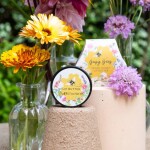 HEATHCOTE & IVORY Máslo na rty Busy Bees 20 g, žlutá barva, plast