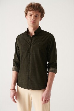 Avva Men's Khaki Velvet Plaid Standard Fit Normal Cut Shirt