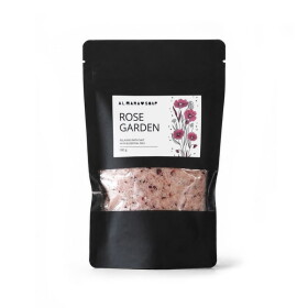 Almara Soap Luxusní květinová sůl do koupele Rose Garden 180 g, černá barva