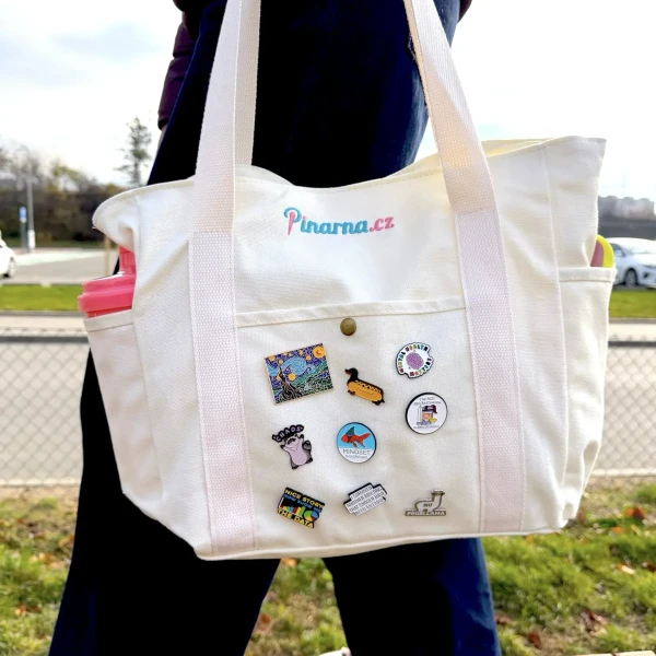 Pinarna.cz ZDARMA při nákupu nad 2 000 Kč - Taška Pinárna - ta nejlepší na odznáčky!