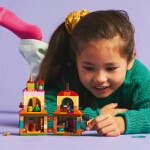 LEGO LEGO® ǀ Disney 43261 Miniaturní domeček z filmu Encanto