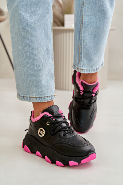Zateplené Dámské Sportovní Boty Na Šněrování Na Platformě Černé Bialoa 38