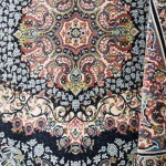 DumDekorace Vintage koberec s luxusním modro-červeným vzorem