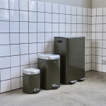 House Doctor Kovový odpadkový koš Sort Deep Green 6 l, zelená barva, kov