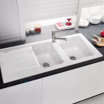 VILLEROY & BOCH - Architectura Keramický dřez 1160x510 mm s odtokem, CeramicPlus, alpská bílá 338002R1