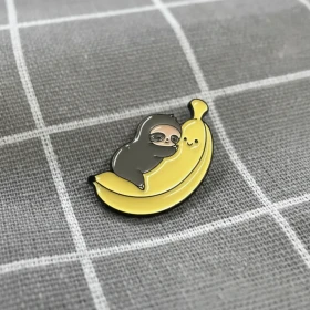 Pinarna.cz Spící lenochod na banánu