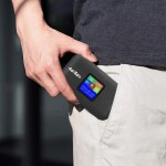 4G LTE mobilní WiFi hotspot s displejem + Kaktus SIM zdarma