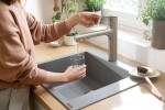 HANSGROHE - Zesis M33 Dřezová baterie s výsuvnou sprškou, vzhled nerezu 74822800