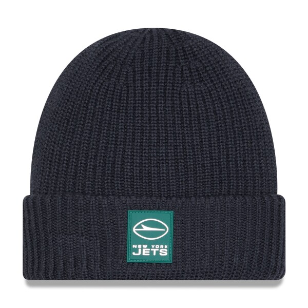 New Era Pánská zimní čepice New York Jets NFL 2025 Sideline Steel Clouds Cuff Knit Beanie