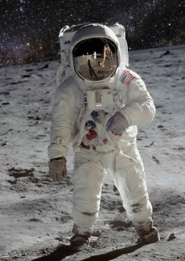 Pohlednice 3D Muž na Měsíci