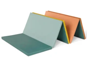 B-Toys Pěnová podložka skládací WonderTumble / od 3 let (BX2446ZBT)