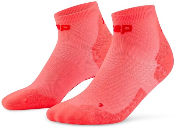 CEP dámské kotníkové běžecké kompresní ponožky ULTRALIGHT 4.0 - neon coral/red Velikost: IV (EUR 40-43)