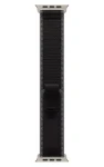 Rozbaleno - Apple Watch 49mm černá uhlová Trail Loop M/L / Trailový tah pro Apple Watch / přírodní titan / 145-220mm / rozbaleno (MFT94ZM/A.rozbaleno)