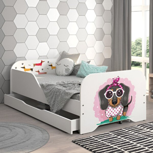 DumDekorace Kompletní dětská postel 160 x 80 cm s matrací a roštem - SWEET DOG