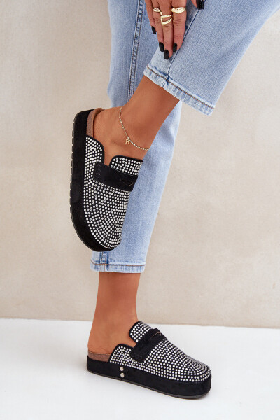 Dámské pantofle zdobené zirkony na platformě černé Deorani 37