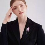 Luxusní brož ve tvaru fialového motýla Jeanne, Fialová