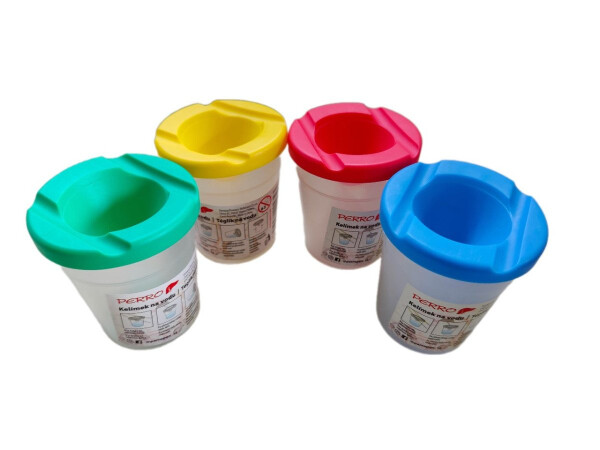 Kalíšek na vodu s víčkem - mix barev