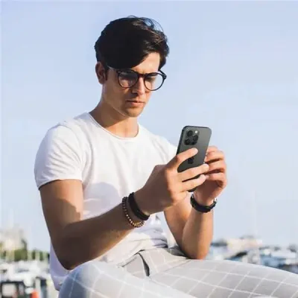 Rozbaleno - Spigen Glass EZ Fit Optik Pro ochranné sklo fotoaparátu pro Apple iPhone 16/15/14 Pro 16/15/14 Pro Max 2ks / rozbaleno (AGL05205.rozbaleno)