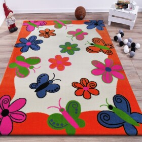 DumDekorace Oranžový koberec s motýlky a kvítky Šířka: 133 cm | Délka: 190 cm