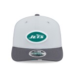 New Era Pánská kšiltovka New York Jets NFL 2025 Training Camp 9SEVENTY Stretch-Snap CW